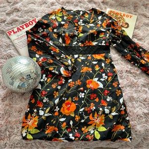 Vintage Floral Mini dress with Lace details